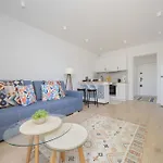 Bright In Bielany Close To The Metro By Renters Διαμέρισμα *