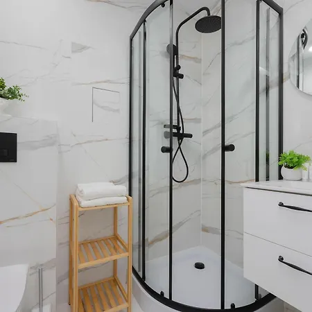 شقة Bright In Bielany Close To The Metro By Renters وارسو